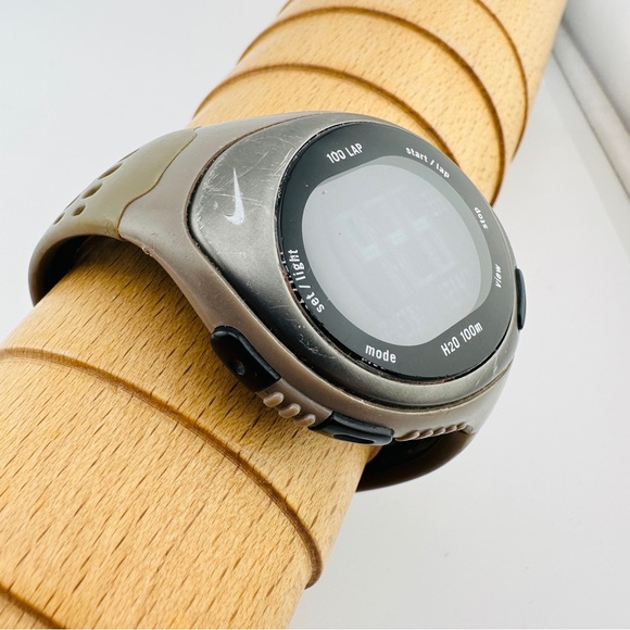 Nike Bowerman Rare Brown Running Watch - Picture 6 of 9